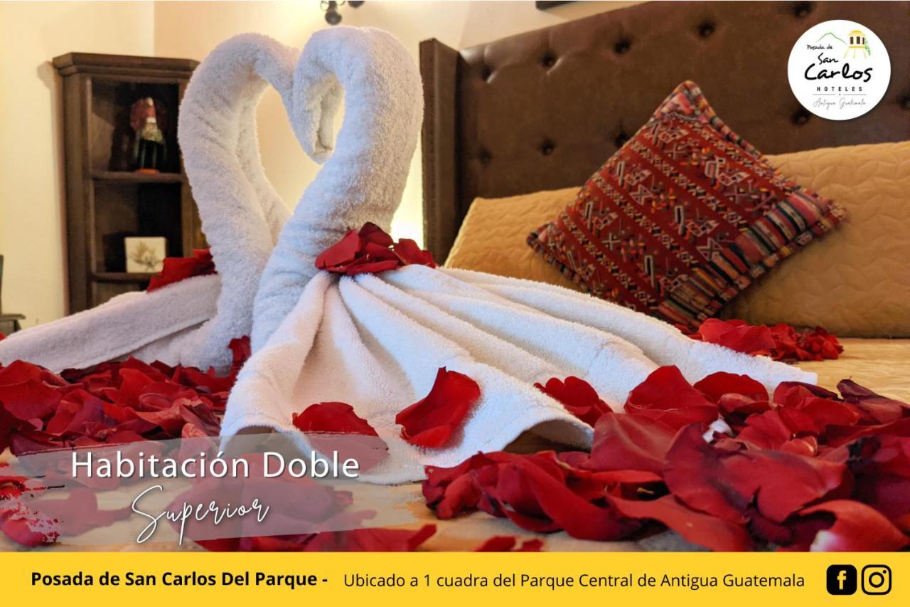 Posada De San Carlos Del Parque 危地马拉安地瓜 外观 照片