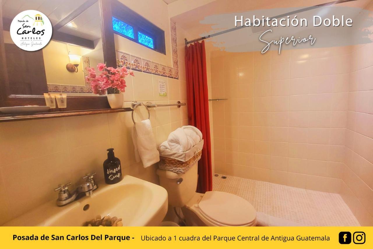 Posada De San Carlos Del Parque 危地马拉安地瓜 外观 照片