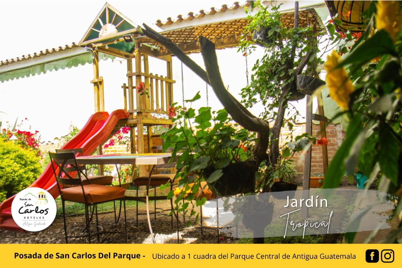 Posada De San Carlos Del Parque 危地马拉安地瓜 外观 照片