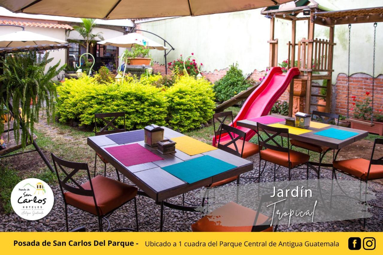 Posada De San Carlos Del Parque 危地马拉安地瓜 外观 照片